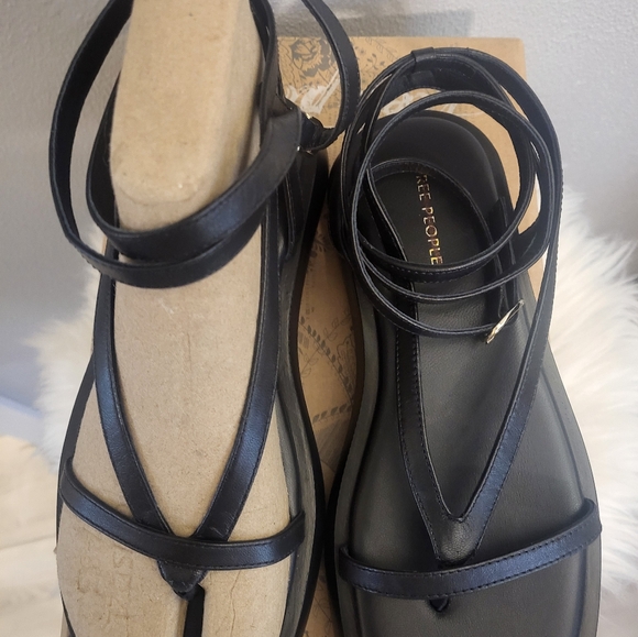 Free People Winnie Wrap Platform - Picture 6 of 9